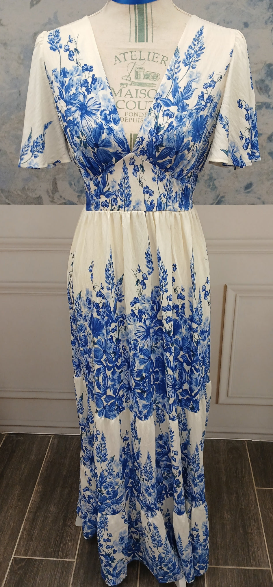 ROBE AUGUSTINE